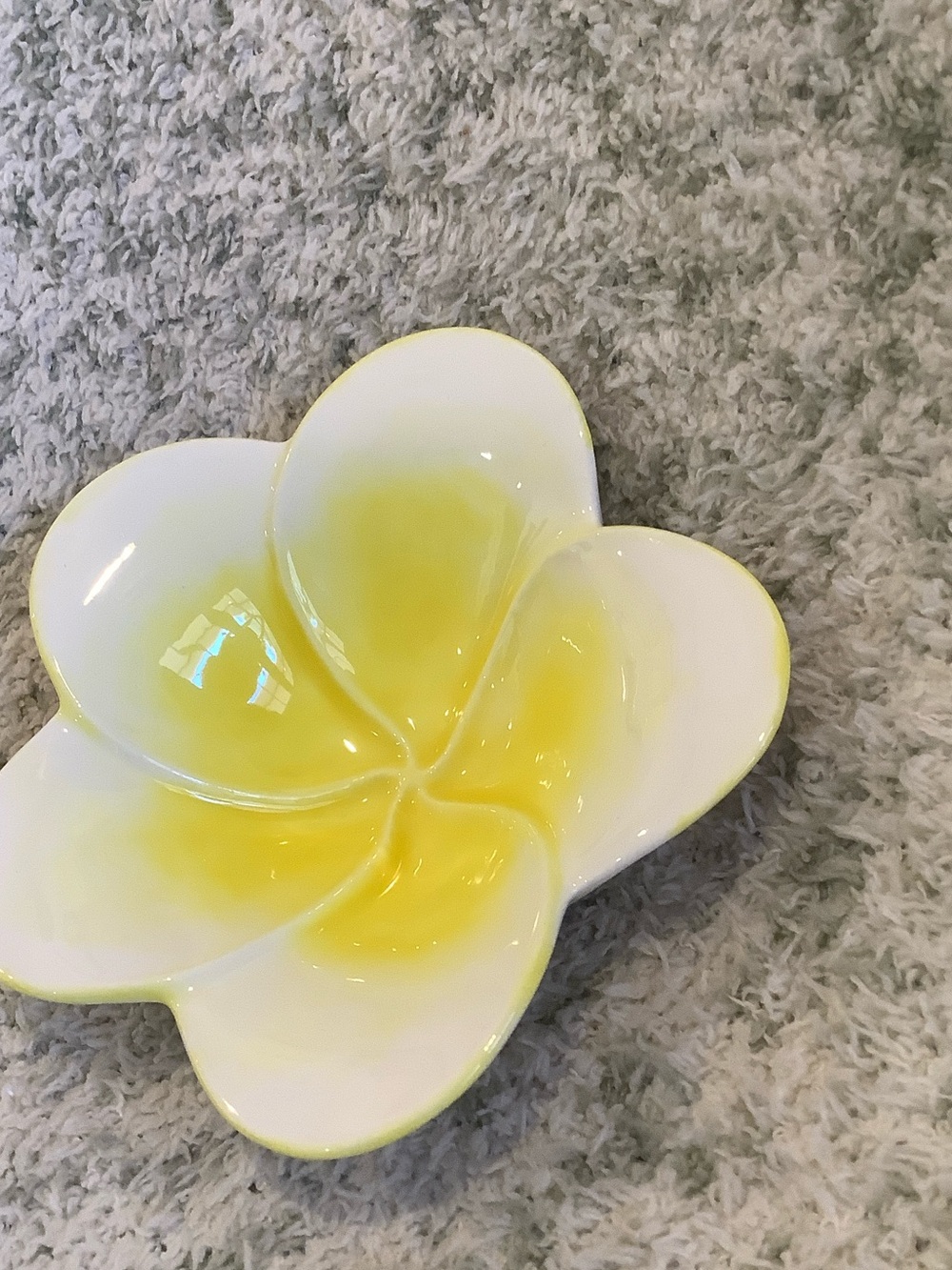 Yellow and White Tropical Plumeria Flower Shaped Decorative Dish or Soap Dish HC - Picture 9 of 13